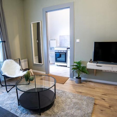 Cozy Apartment On The Boulevard. Budapešť Exteriér fotografie